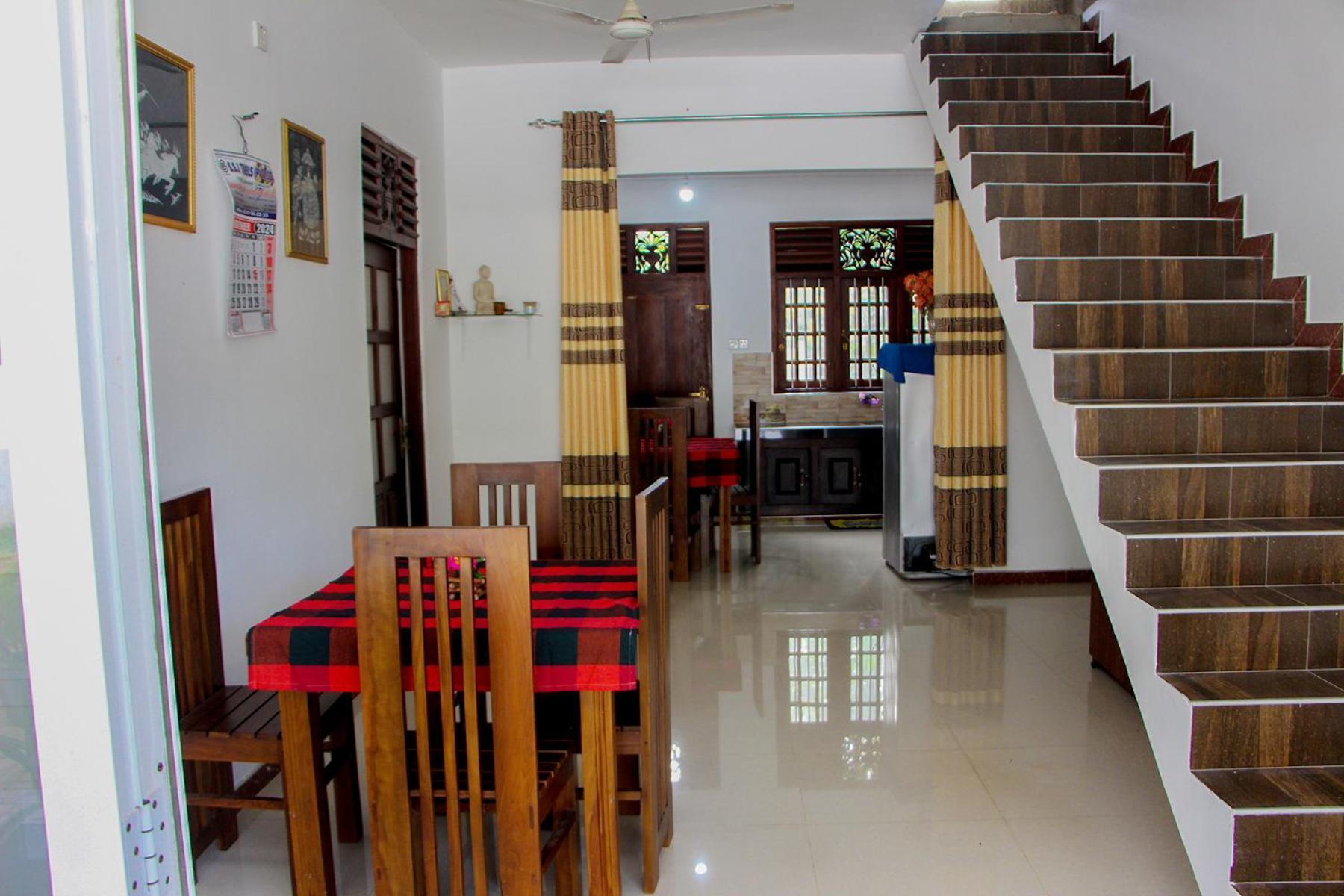 Sasmika Villa Surf And Yoga Hostel Weligama Bagian luar foto